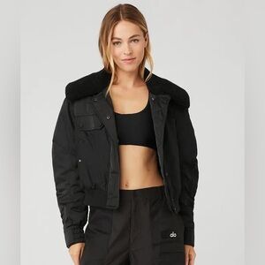 Alo Blaze Bomber Jacket Black Large Ripstop Sherpa Collar